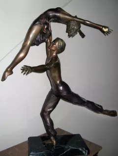 Pas de Deux by Mario Jason on Bronze Sculpture