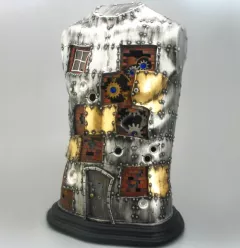 No Way Out by Dale Mathis on Sculpture