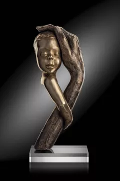 Abbraccio (Hug) by Lucio Oliveri on Bronze Sculpture