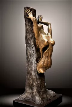 Contemplando (Contemplate) by Lucio Oliveri on Bronze Sculpture