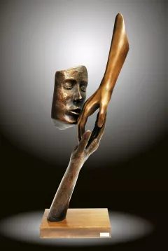 Cortesia (Kindness) by Lucio Oliveri on Bronze Sculpture