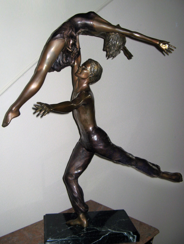 Pas de Deux by Mario Jason | Bronze Sculpture